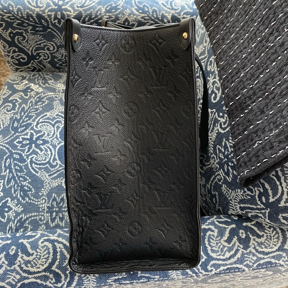 Louis Vuitton On-The-Go Empreinte Leather - Picture 6 of 9